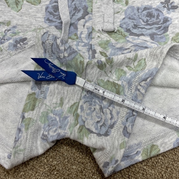 Old Navy: Women’s Blue Gray Floral Cotton Knit Shorts, Size S - Picture 4 of 5